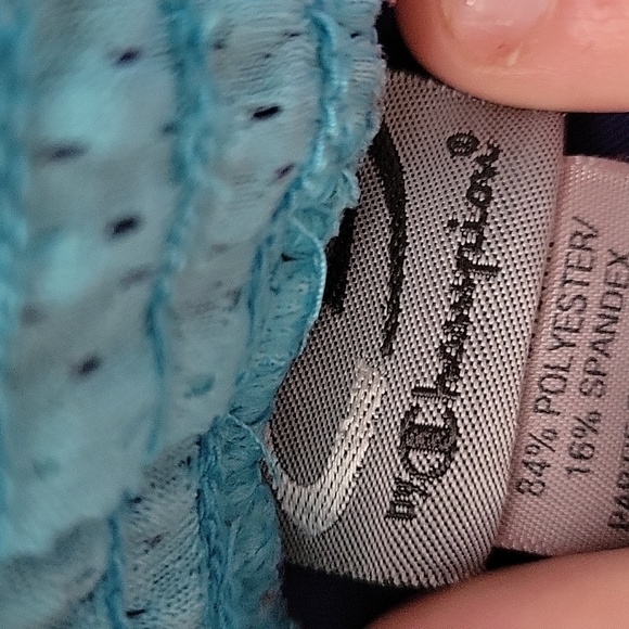 athletic shorts - Picture 3 of 4